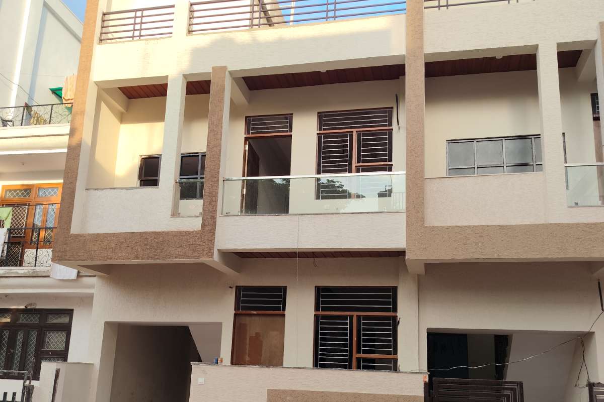 4 BHK New Duplex Villa at Iskon Road 